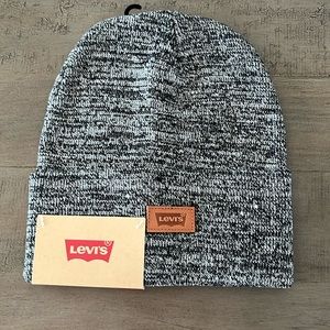 Levi’s Mark Grey Cuffed Beanie With Leather Logo
